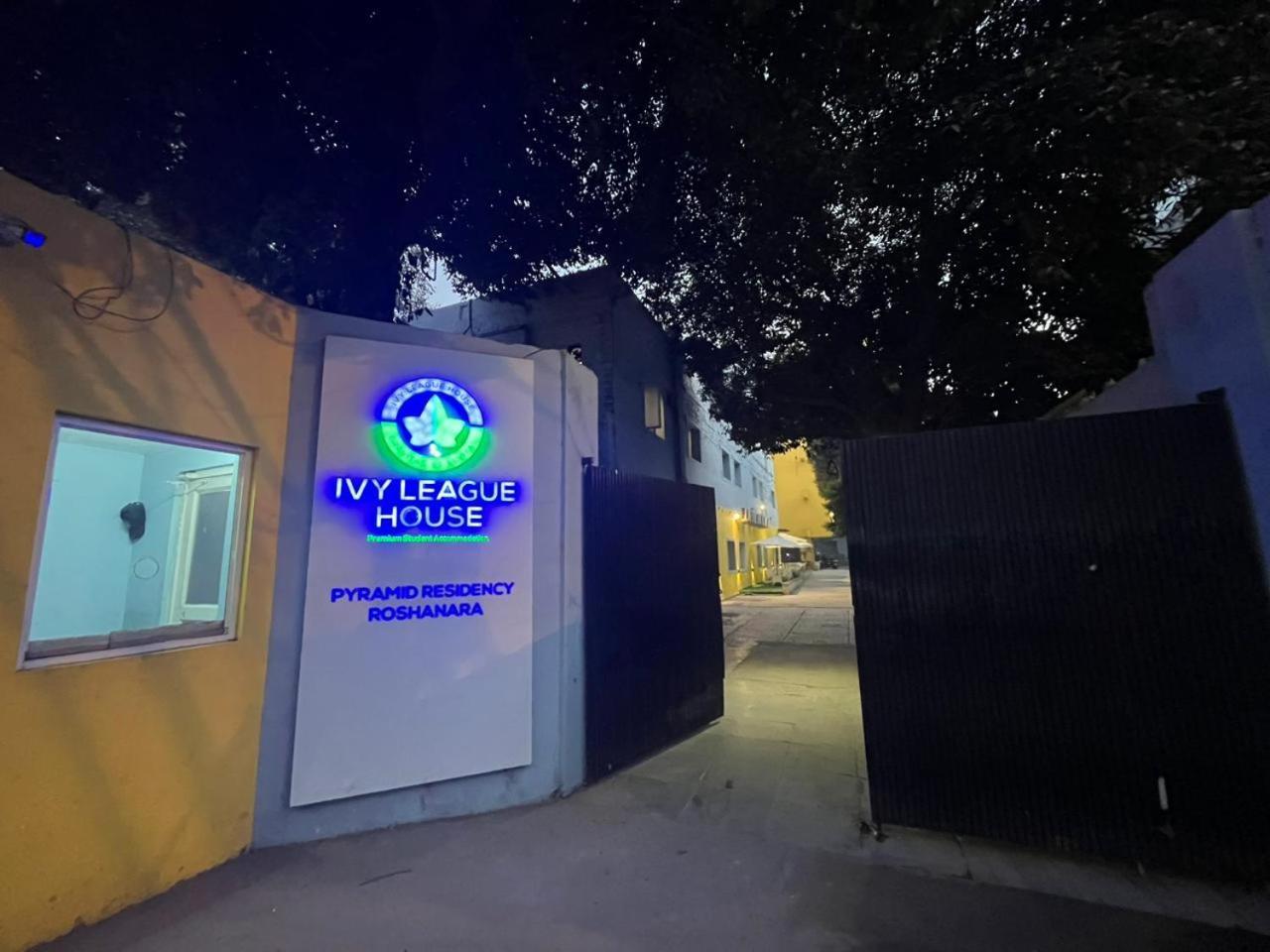 Ivy League House, Pyramid Residency Hostel New Delhi Exterior photo